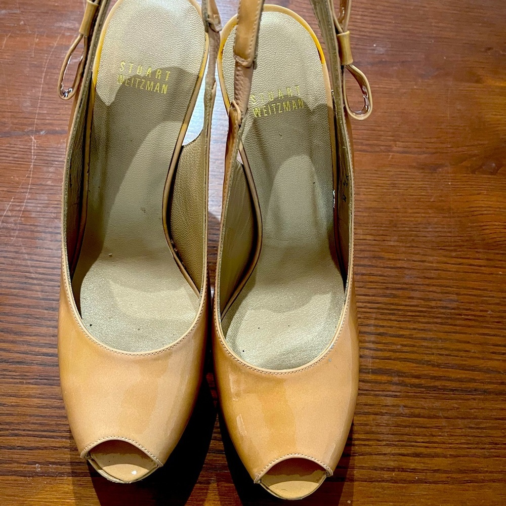 Stuart Weitzman Platform Perp Toe Pump Sling Back Bow detail